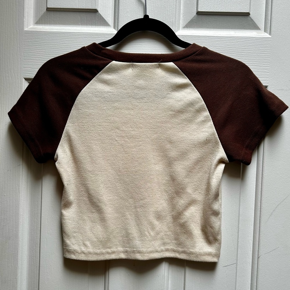 ROMWE Tan & Brown Cropped Top Short Sleeve Size Small/4 - Picture 4 of 7